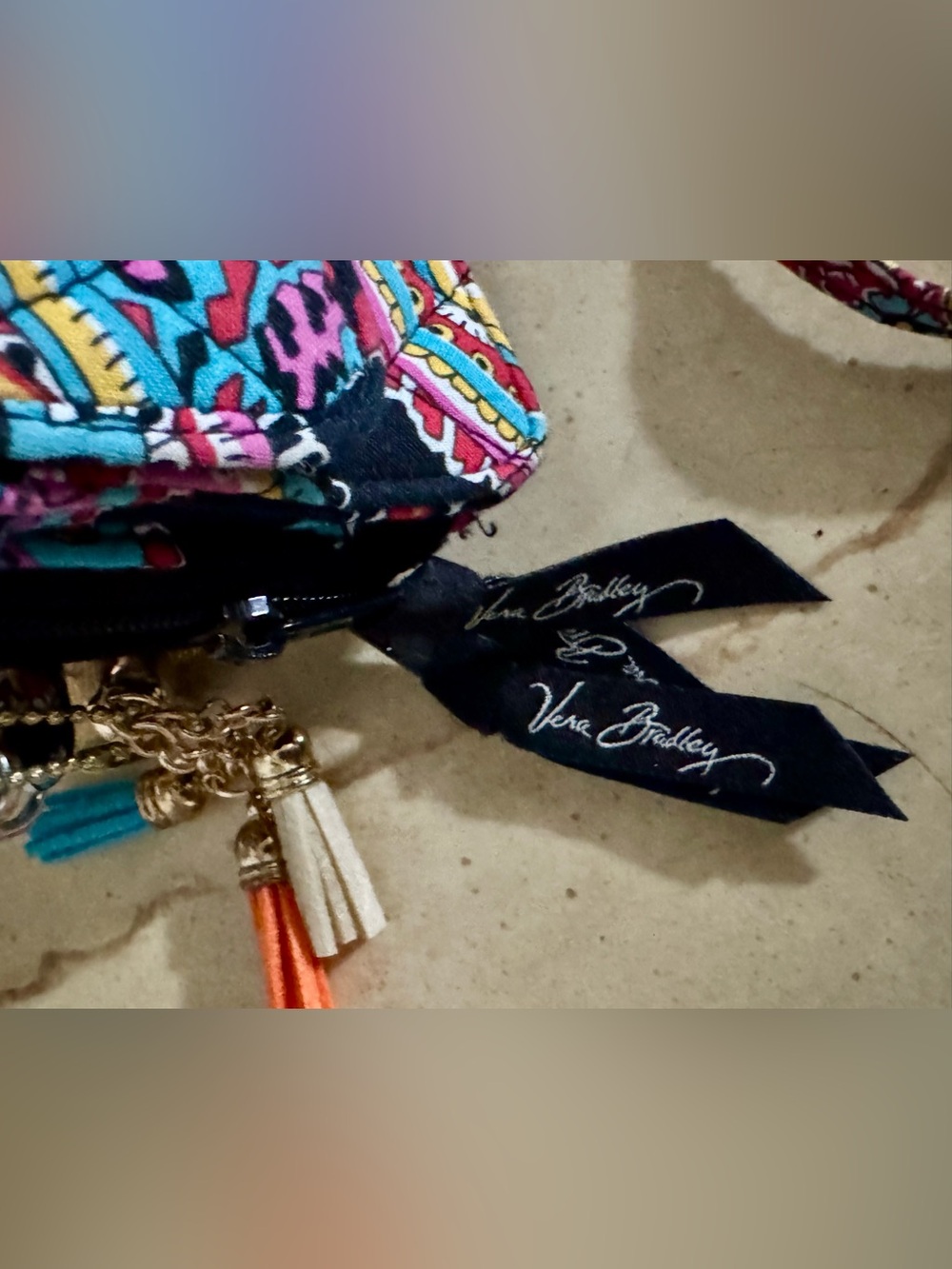 Vera Bradley Paisley Crossbody Wristlet - EUC - Picture 3 of 8